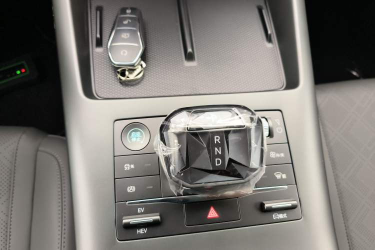 Used BYD Qin PLUS 2025 DM-i Smart Drive 55KM Leading Model