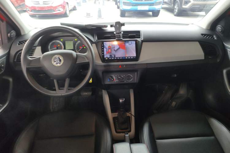 Used Skoda Fabia 2017 1.4L Automatic Front-Drive Model
