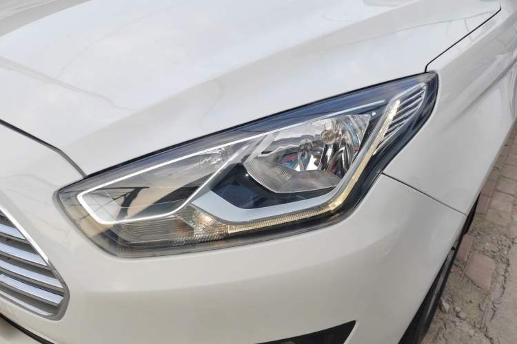 Used Ford Escort 2017 Happiness Edition 1.5L Automatic Fashion Version
