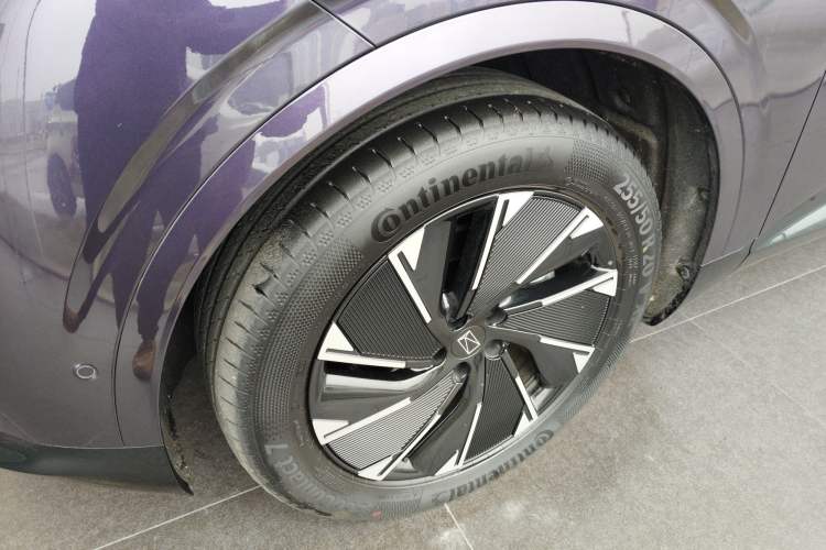 Used  07 2024 Pro+ All-Electric Version
