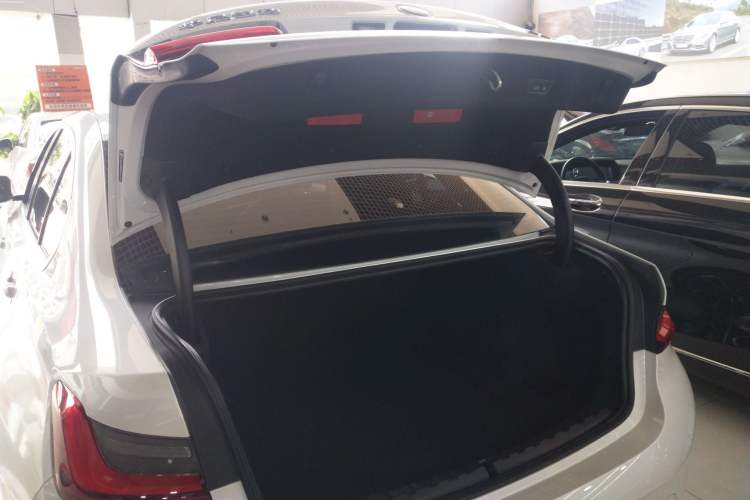 Used BMW 3 Series 2024 325Li M Sport Package
