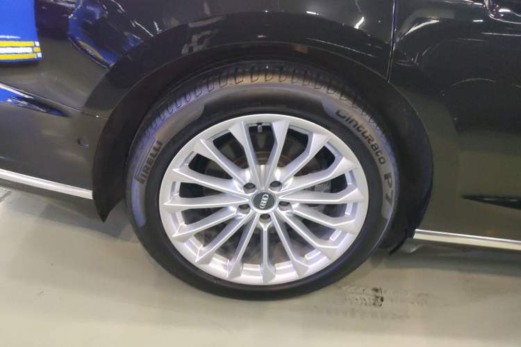 Used Audi A8 2019 Facelifted Plus A8L 50 TFSI quattro Comfort Version
