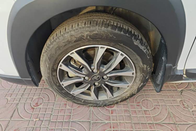 Used Toyota YARiS L 2022 X-Trail 1.5L CVT Luxury PLUS Edition