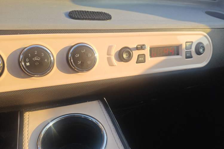 Used Wuling Hongguang MINIEV 2022 Easy Version Lithium Iron Phosphate