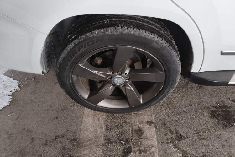 Used Mercedes-Benz GLK-Class 2013 GLK 300 4MATIC Dynamic Sunroof Model
