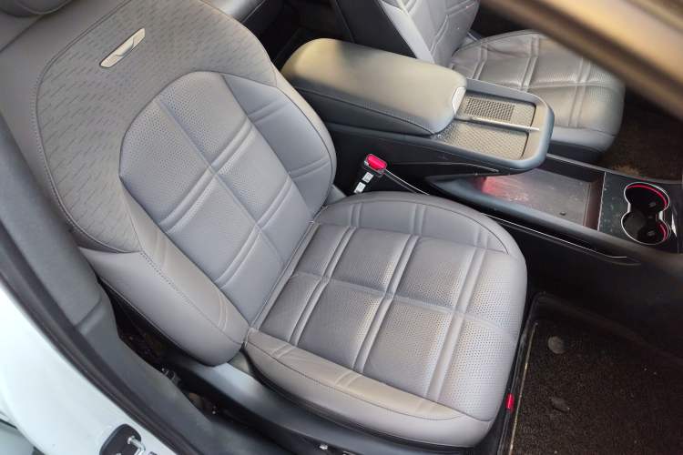 Used Hongqi EH7 2024 690 Pro
