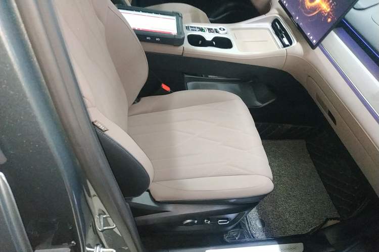 Used Chery Fengyun T8 2025 1.5T 130km Deluxe Version 5 Seats
