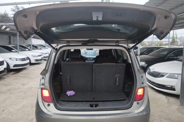 Used Buick GL6 2018 18T 6-Seater Prestige Model
