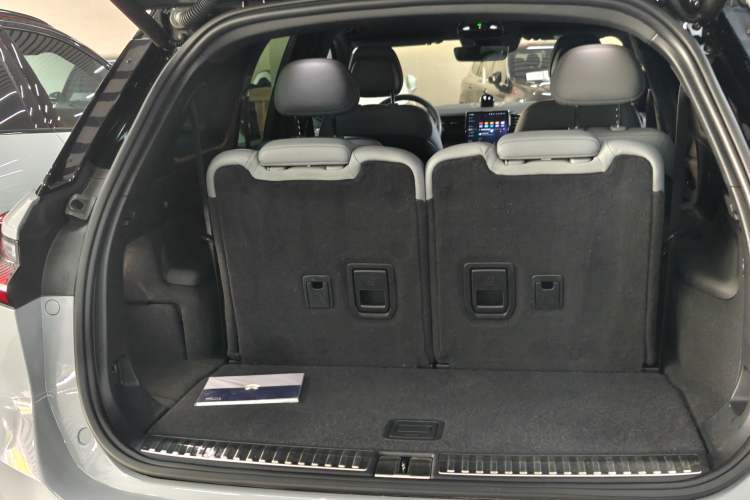 Used Nio ES8 2020 415 km Range 6-Seater Version
