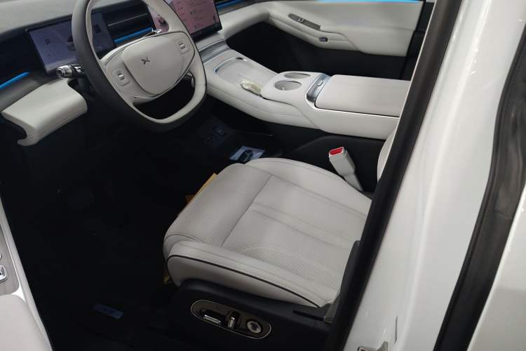 Used XPeng X9 2025 650 Long-Range Max
