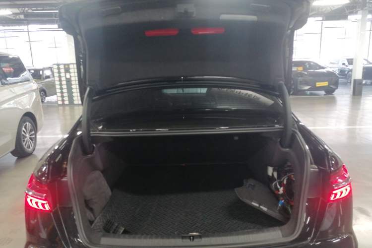 Used Audi A6L 2023 Revised 40 TFSI Luxury Dynamic Edition
