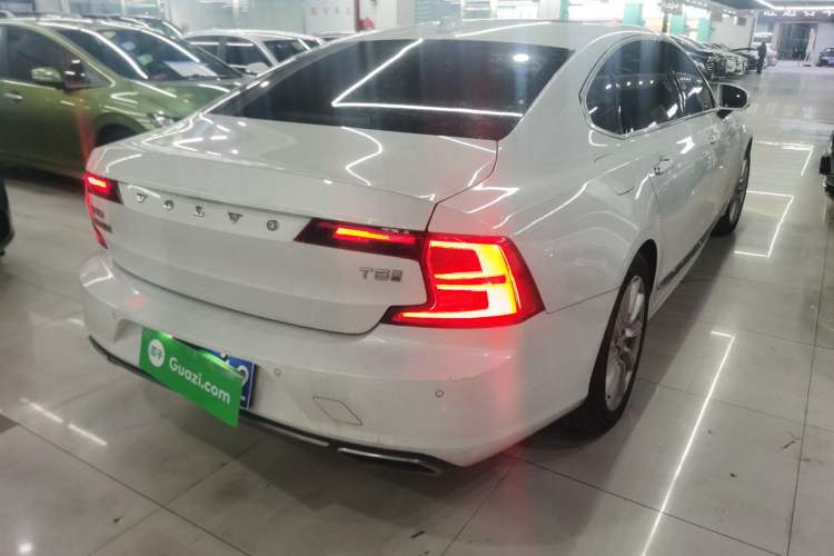 Used Volvo S90 2020 Facelifted T5 Zhiyi Luxury Edition