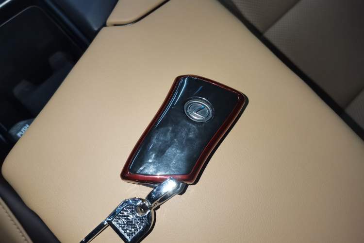 Used Lexus ES 2020 200 Excellence Edition
