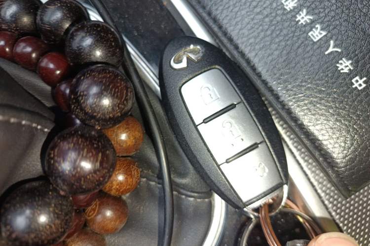 Used Infiniti Q50L 2018 2.0T Enjoyment Version China VI Standard
