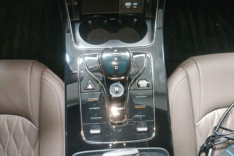 Used BYD Han 2023 EV Champion Edition 605KM Front-Drive Premium Model
