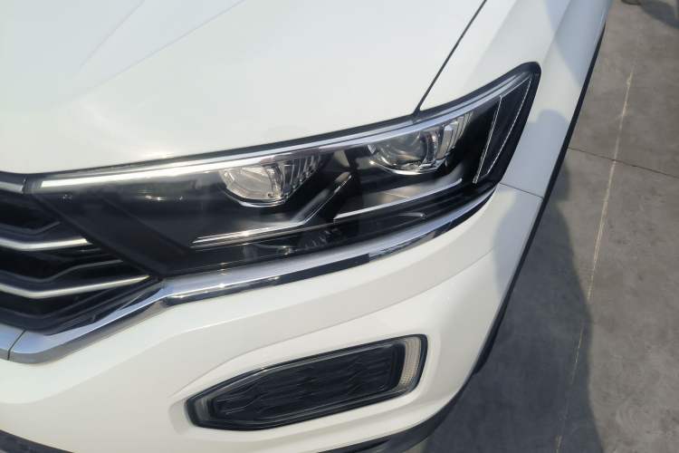 Used Volkswagen T-ROC 2021 280TSI DSG Two-Wheel Drive Elite Connect Edition