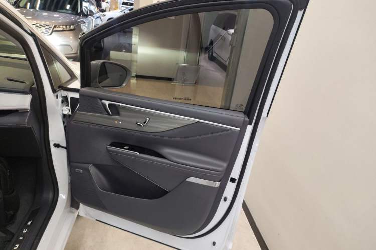 Used Buick GL8 2025 Lu Zun Deluxe Edition
