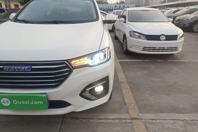 Used Haval H2s 2018 Blue Label 1.5T Dual-Clutch Fashion Edition
