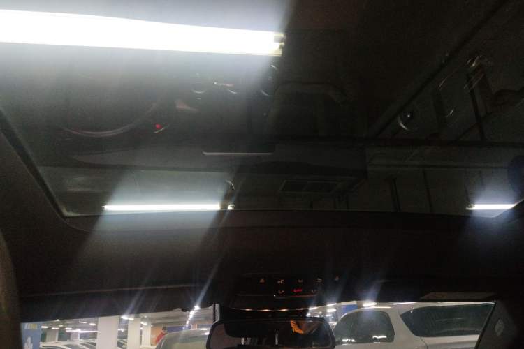 Used Mercedes-Benz GLC 2017 GLC 260 4MATIC Luxury Model