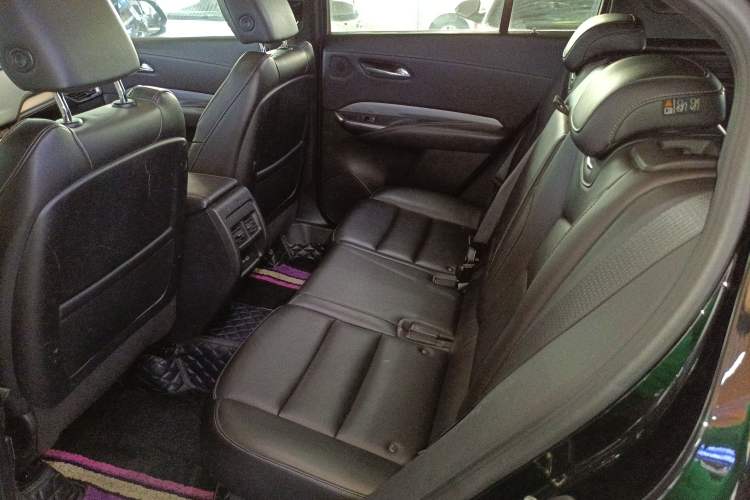 Used Cadillac XT4 2021 28T Two-Wheel Drive Leading Version
