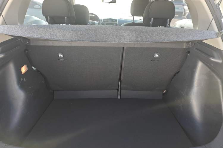 Used Nissan Tiida 2021 1.6L CVT Cool Edition
