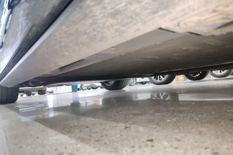 Used Hima AITO M8 2025 Extended-Range Max+ Version 53.4 kWh 6-Seater Edition
