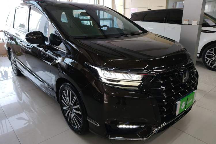Used Honda Elysion 2022 2.0L eHEV Prestige Edition
