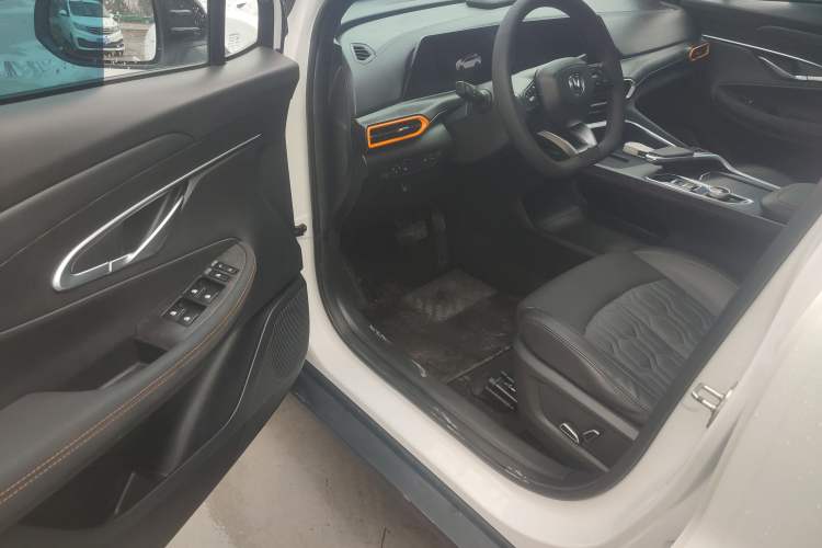 Used Changan UNI-T 2022 1.5T Prestige Version
