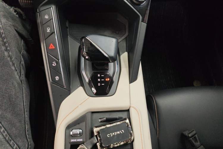 Used Lynk & Co 06 EM-P 2022 PHEV 84 km Range Pro Version
