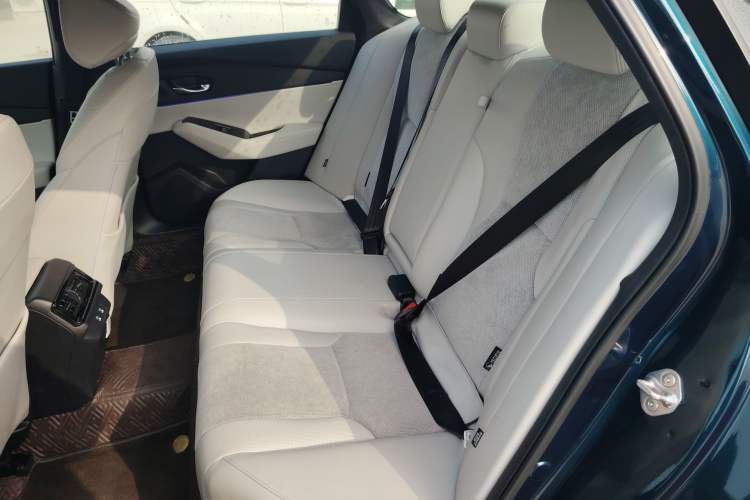 Used Honda Inspire New Energy 2023 ePHEV Smart Edition
