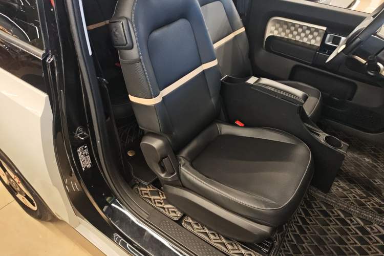 Used Baojun KiWi EV 2021 Designer Lithium Iron Phosphate
