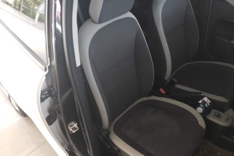 Used ORA Black Cat 2021 301 km Basic Version
