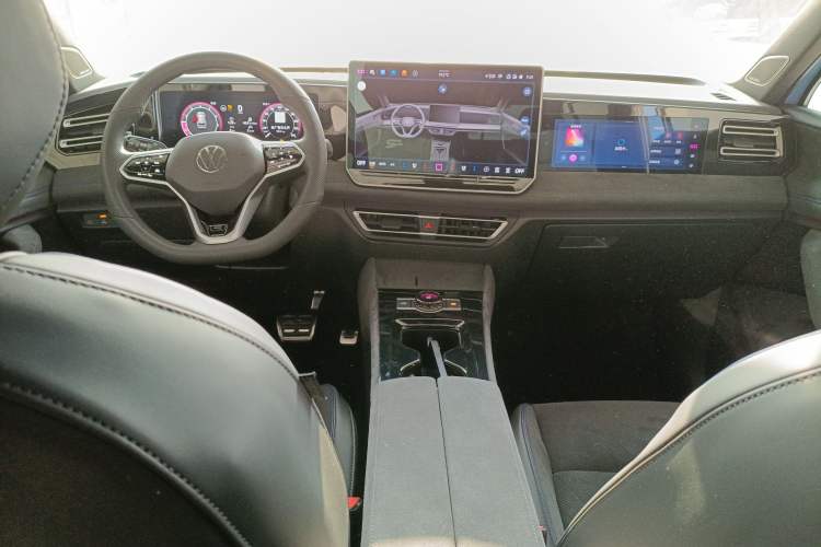 Used Volkswagen Tiguan L 2024 PRO 380TSI Four-Wheel Drive R-Line Prestige Edition