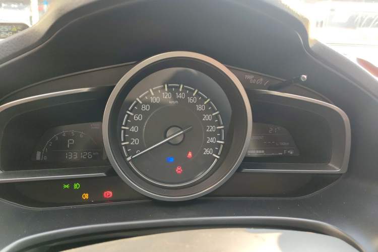 Used Mazda Mazda 3 Axela 2017 Hatchback 1.5L Automatic Luxury Model Emission Standard China V
