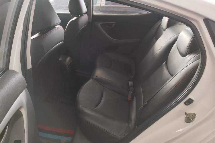 Used Hyundai Elantra 2016 1.6L Automatic Smart Version