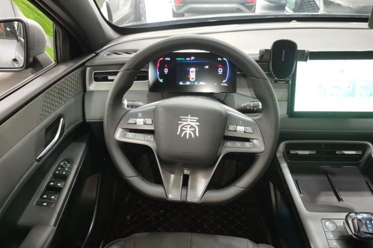 Used BYD Qin PLUS 2025 DM-i Smart Drive 55KM Leading Model
