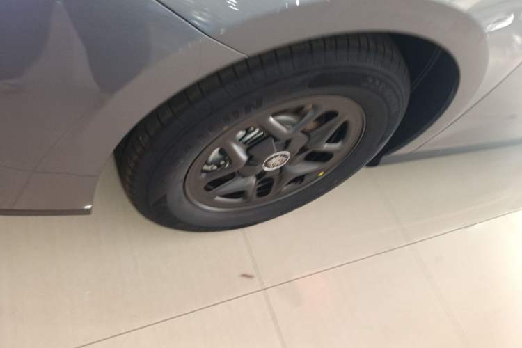 Used BYD Qin PLUS 2025 DM-i Smart Drive 55KM Leading Model
