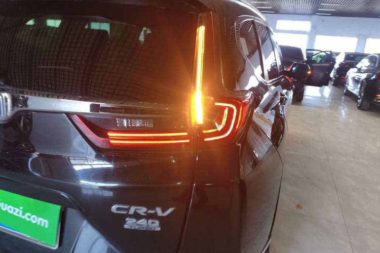 Used Honda CR-V 2021 240TURBO CVT 2WD Fashion Edition