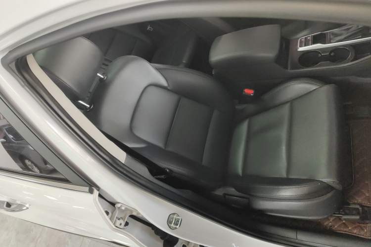 Used Hyundai Tucson 2018 1.6T Dual-Clutch Two-Wheel Drive 15th Anniversary Special Edition