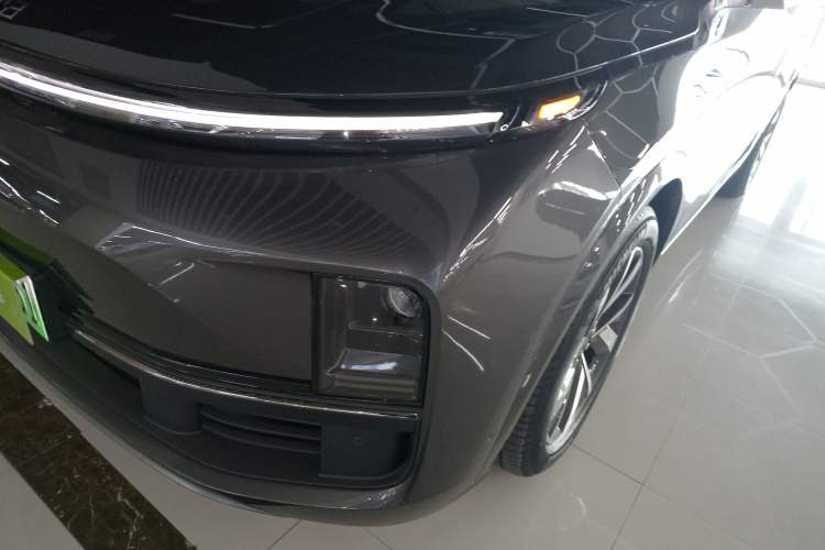 Used Li Auto L8 2023 Pro Model
