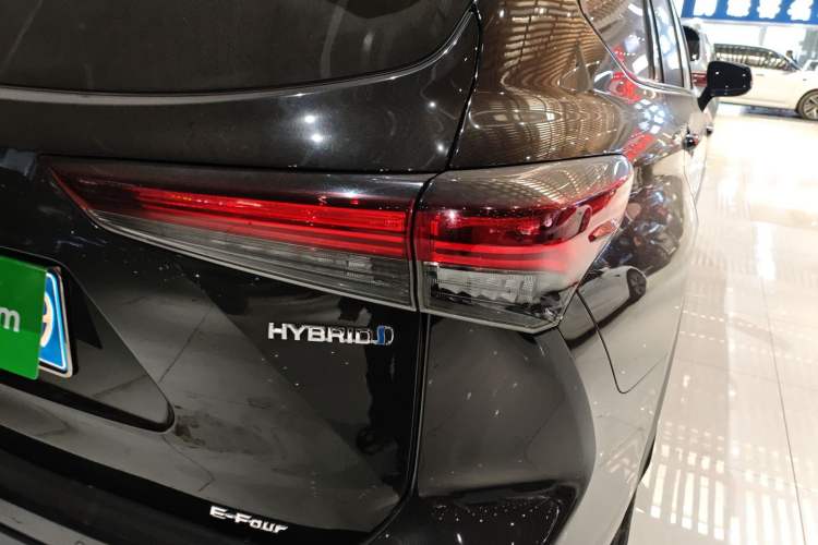 Used Toyota Crown Land Cruiser 2023 2.5L HEV Four-Wheel Drive Prestige Edition
