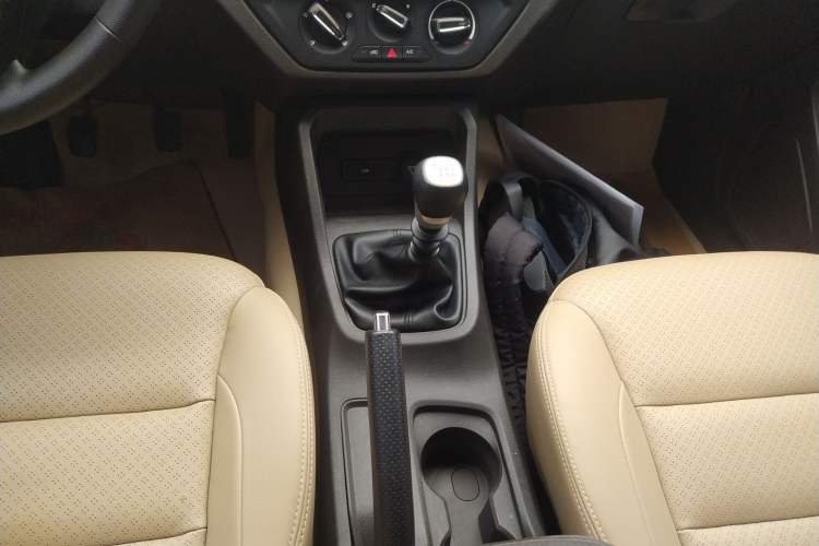 Used Wuling Hongguang 2019 1.5L S Comfort Edition China VI LAR