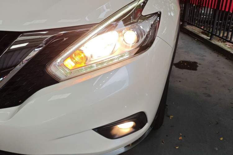 Used Nissan Murano 2021 2.5L XE Two-Wheel Drive Elite Edition
