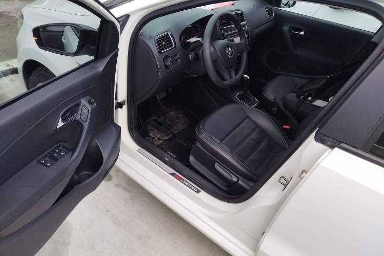 Used Volkswagen Polo 2014 1.6L Automatic Comfort Edition