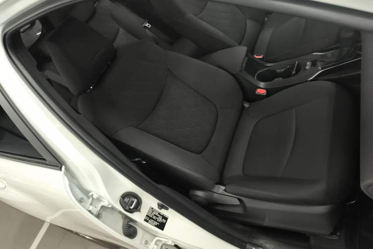 Used Toyota Corolla Cross 2024 2.0L Pioneer Edition
