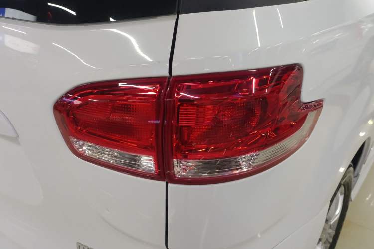 Used SAIC MAXUS G10 2018 PLUS 2.0T Automatic Smart Edition
