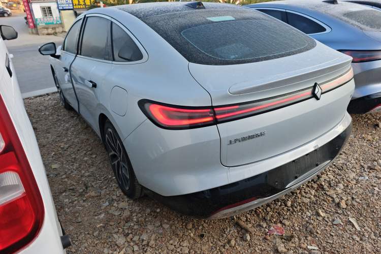 Used Baojun Enjoy 2025 Plug-in Hybrid 140km Luxury Edition
