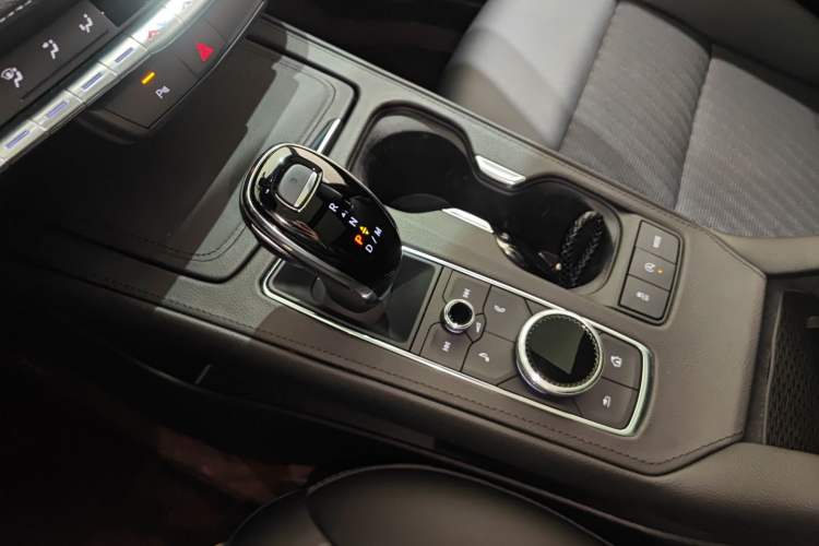 Used Cadillac XT4 2023 28T Two-Wheel Drive Fashion Edition
