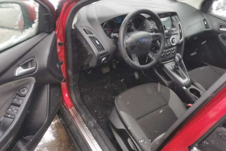 Used Ford Focus 2012 Hatchback 1.6L Automatic Comfort Model
