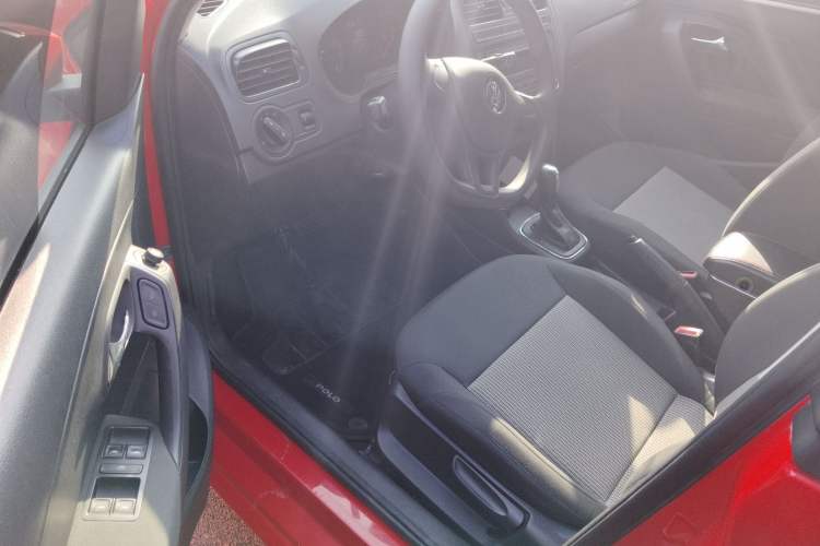 Used Volkswagen Polo 2016 1.4L Automatic Trendy Model
